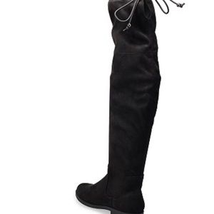 Black thighs high boots